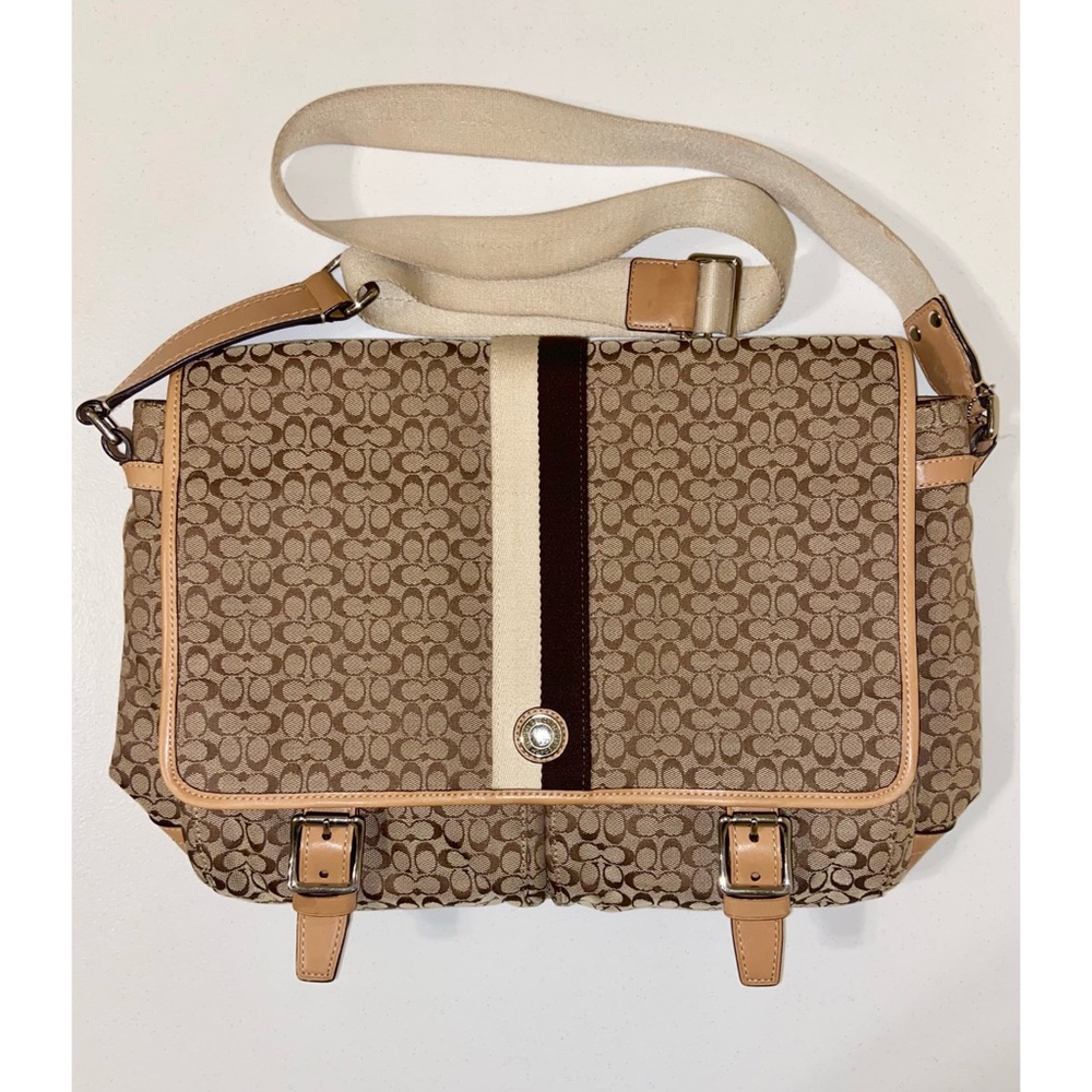 Coach Voyager Signature Messenger Bag Gem